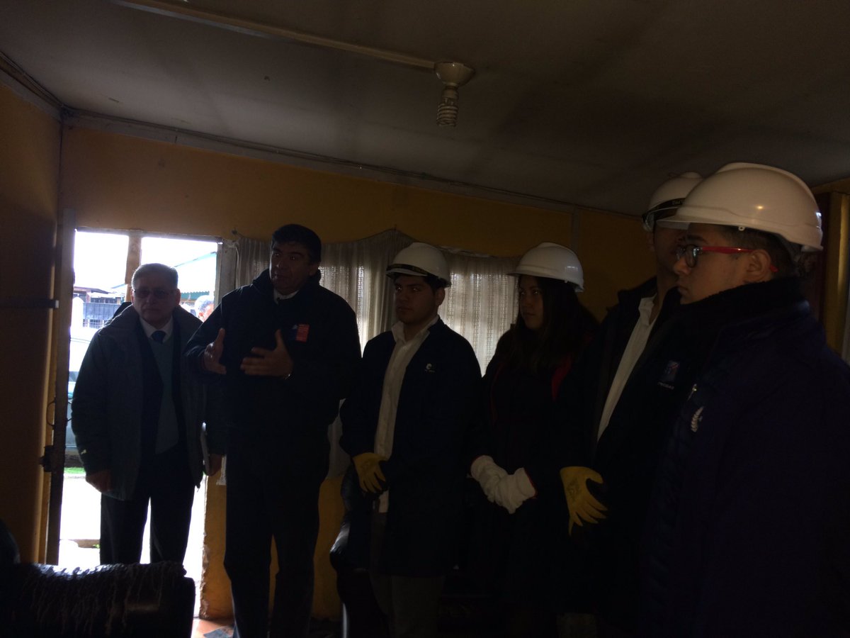 seremieducVI's tweet photo. Comienza revisión de sistemas eléctricos realizada por estudiantes TP en Rancagua. #SyTP https://t.co/tHuswGlq7W