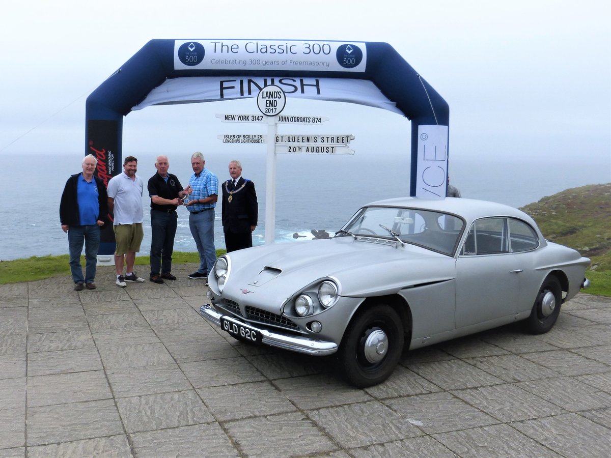 Freemasonry2day's tweet photo. The latest @CLASSIC_300 Run makes it to Land's End! Read about their 120-mile coastal trail → https://t.co/hpnBAE9h4x 🏁🏎️ #TC300 #UGLE2017 https://t.co/edeUhXK5iX