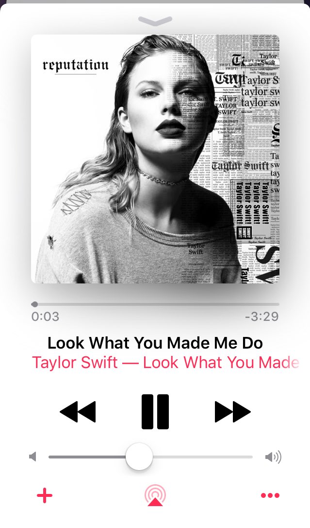 xsarahlynnc's tweet photo. My attitude freshman year vs my attitude senior year (told in real time by T Swift) https://t.co/F52GkZf6Fk
