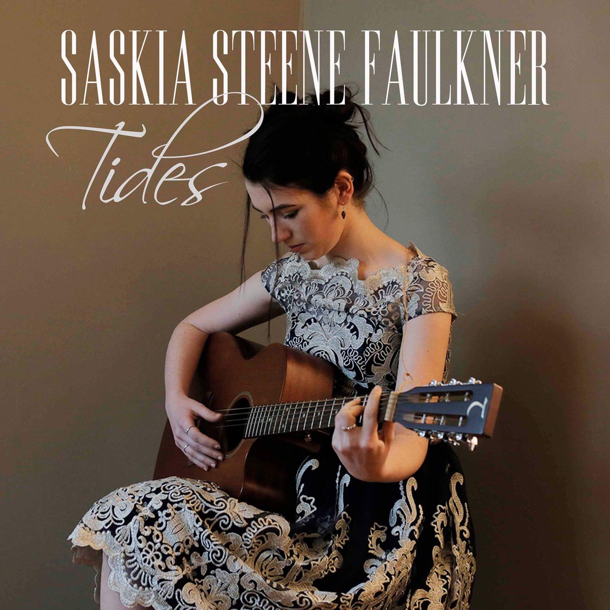 SaskiaMuusic's tweet image. Extremely excited to announce the release of "Tides" 🌊

youtu.be/WCLh2pbyzsA

Thx to @BroadoakStudios @TheDaisyDeer @SwearDownRec