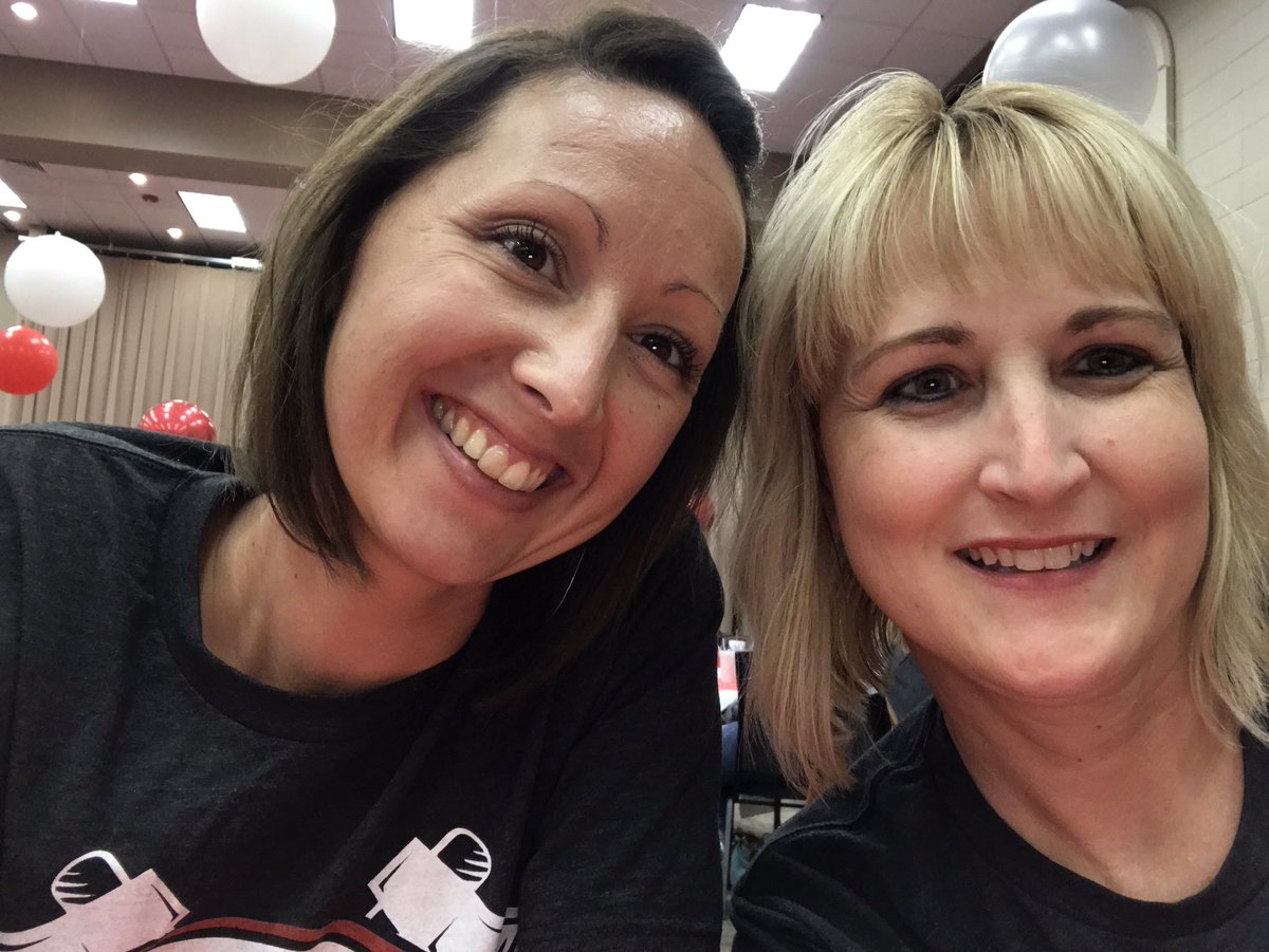 ghodgesdiboll's tweet photo. Partners ready for an awesome school year! #2nd grade @DISDTech @ElemJacks @ghodgesdiboll https://t.co/Y3ygerMXd7