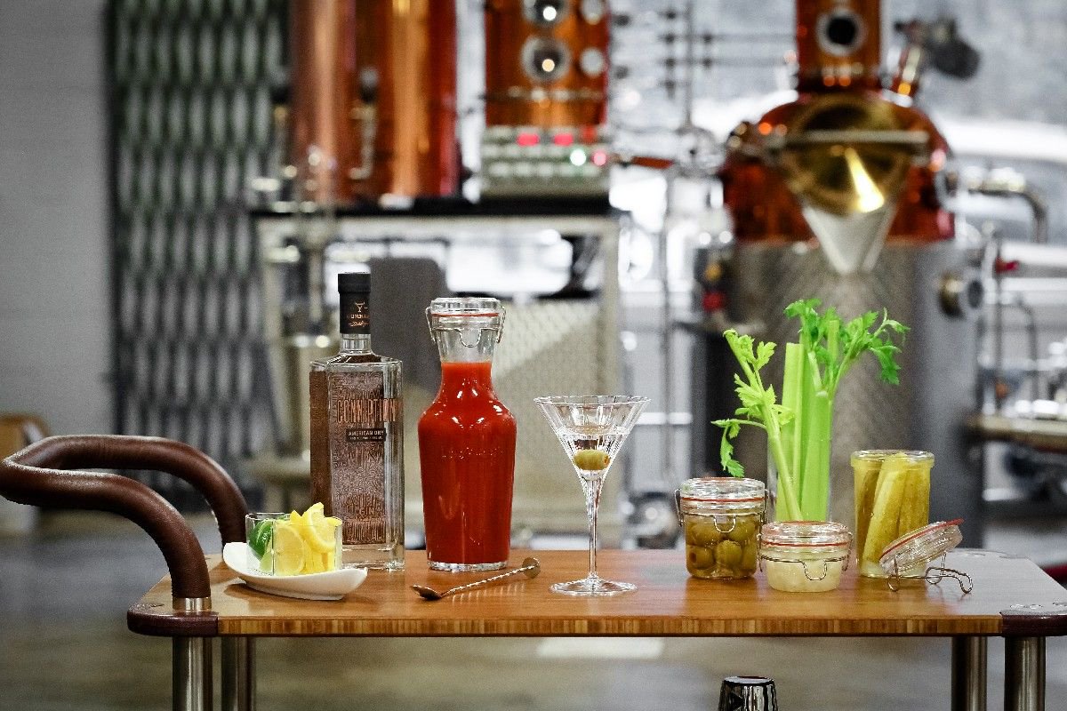 Mogogo_Buffet's tweet photo. Kick off the weekend in style with our ROLL'N Serving Cart: https://t.co/8aOSybVIkY
#HappyFriday #WeekendVibes #HappyHour #CocktailCart https://t.co/rFEUKXcsbJ