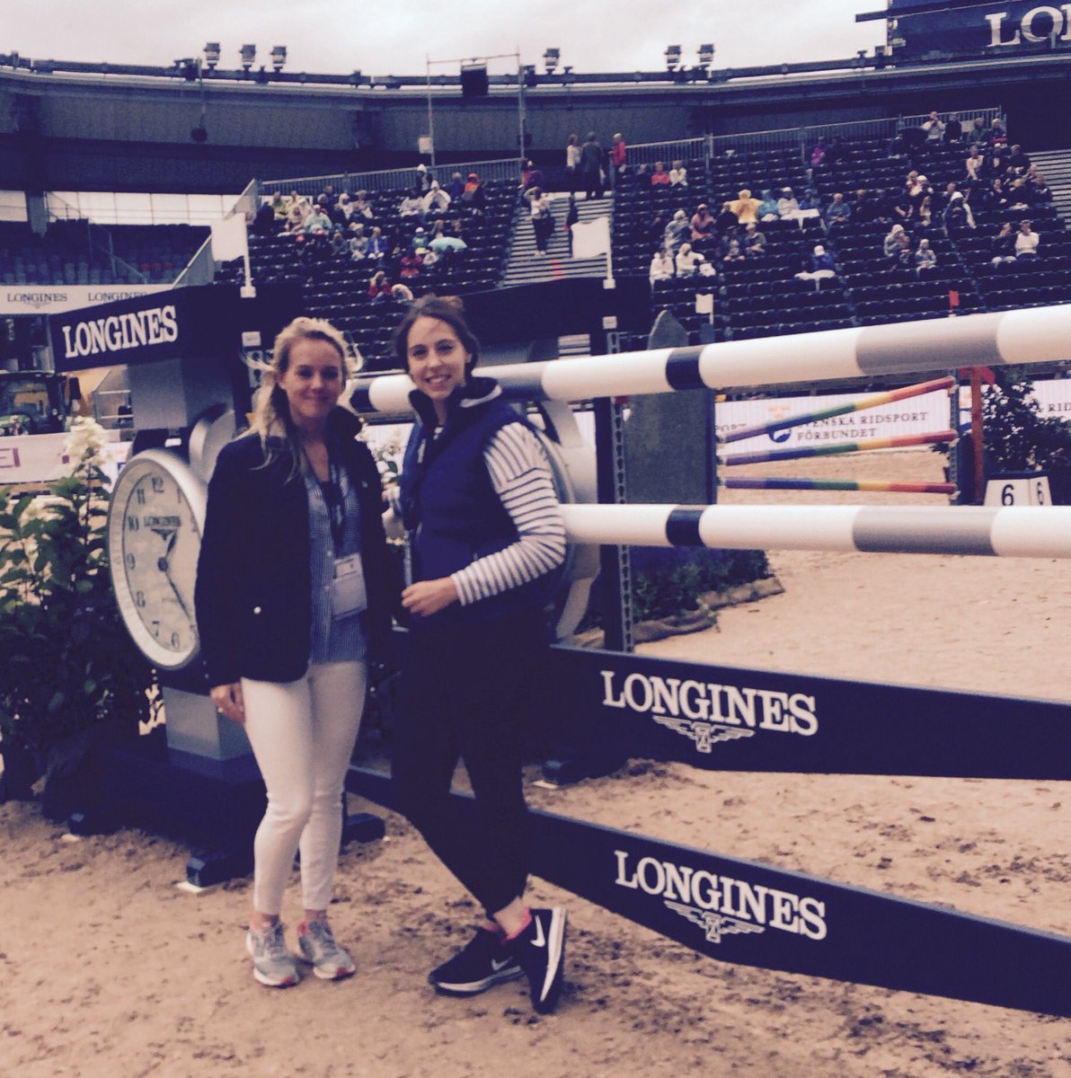 hannah_lemieux1's tweet photo. Getting up close to the fences at the #FEIEuro2017 with @pollybryan, pretty mahoosive! Roll on team final tonight https://t.co/D6svcv0f2B