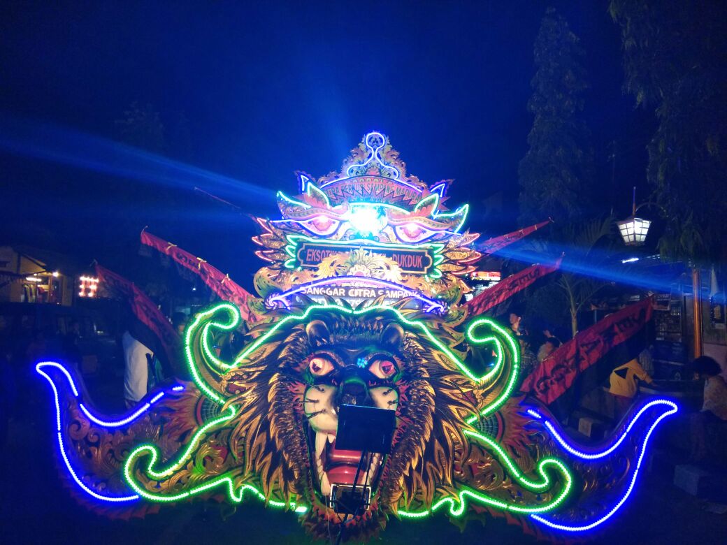 Malam ini Indahnya keanekaragaman indonesia ada di Purwakarta.. asik banget 😊#DedikasiBudayaNusantara <a href="/dedi/">Dedi</a>