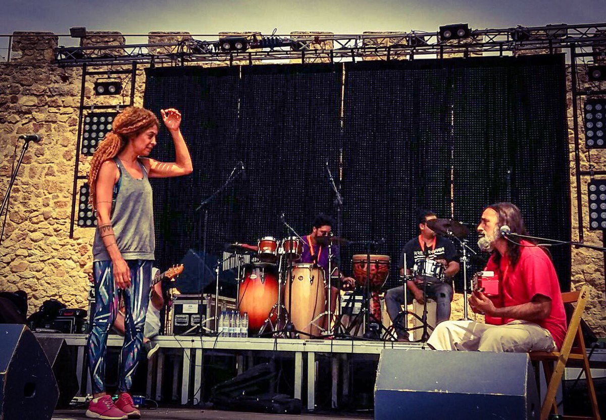 Esta noche estamos en el Festival Folk de Plasencia