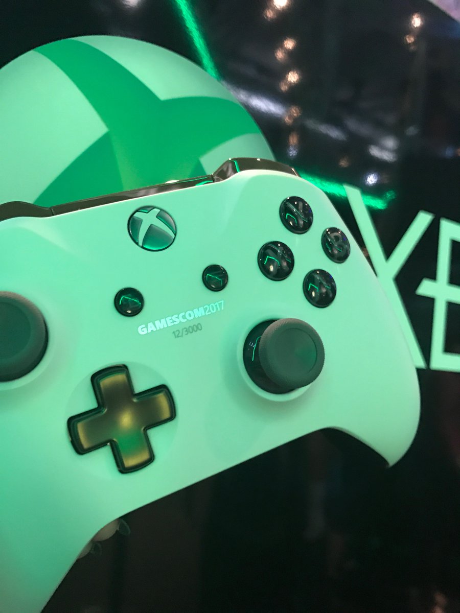 xboxuk's tweet image. RT and Follow for your chance to win this limited edition #gamescom Design Lab controller! 💚 #XboxGC

🎮 bit.ly/2sVe5Bu