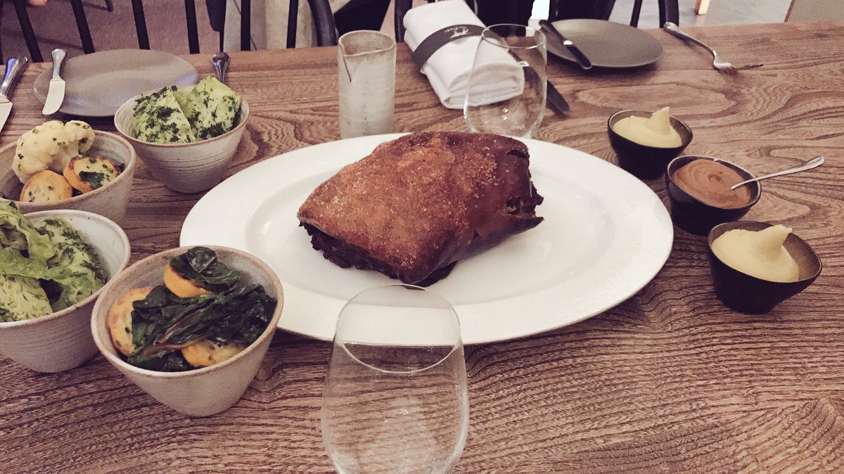 thePointerBrill's tweet image. Tonight we have our #sucklingpig on the menu- only a few left!
Perfect for sharing, call 01844 238 339 to book.
#thepointer #middlewhitepork