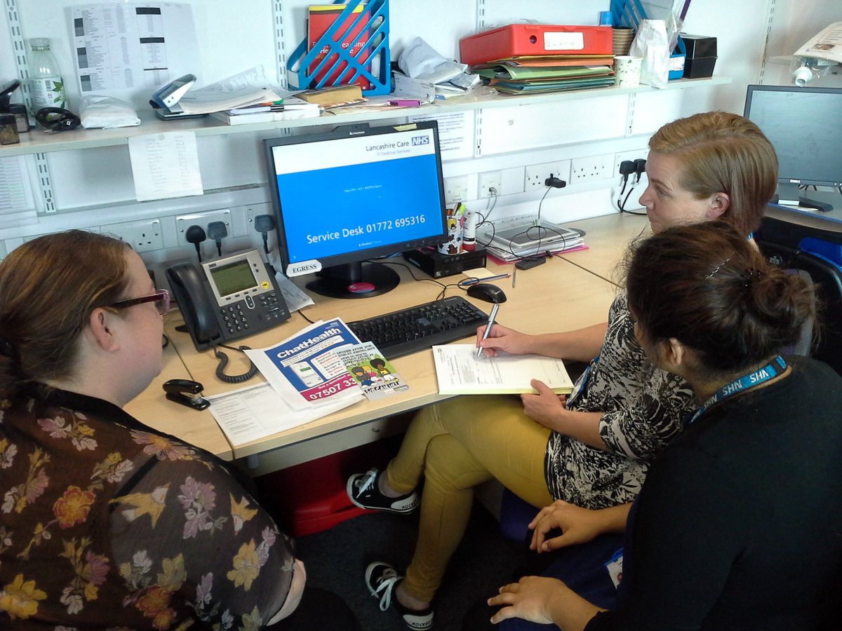 WeAreLSCFT's tweet photo. Infant mental health support is built into our Health Visiting Service with Health Visitors supporting mums with emotional issues? #HVweek https://t.co/RCKuBrXVKv