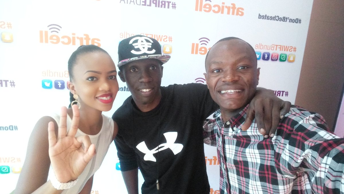 solomonkibz's tweet photo. #winwithMathias
#TripleData
@SheilahGashumba as the ambassador @MathiasSsemanda https://t.co/Srs7VVKYts
