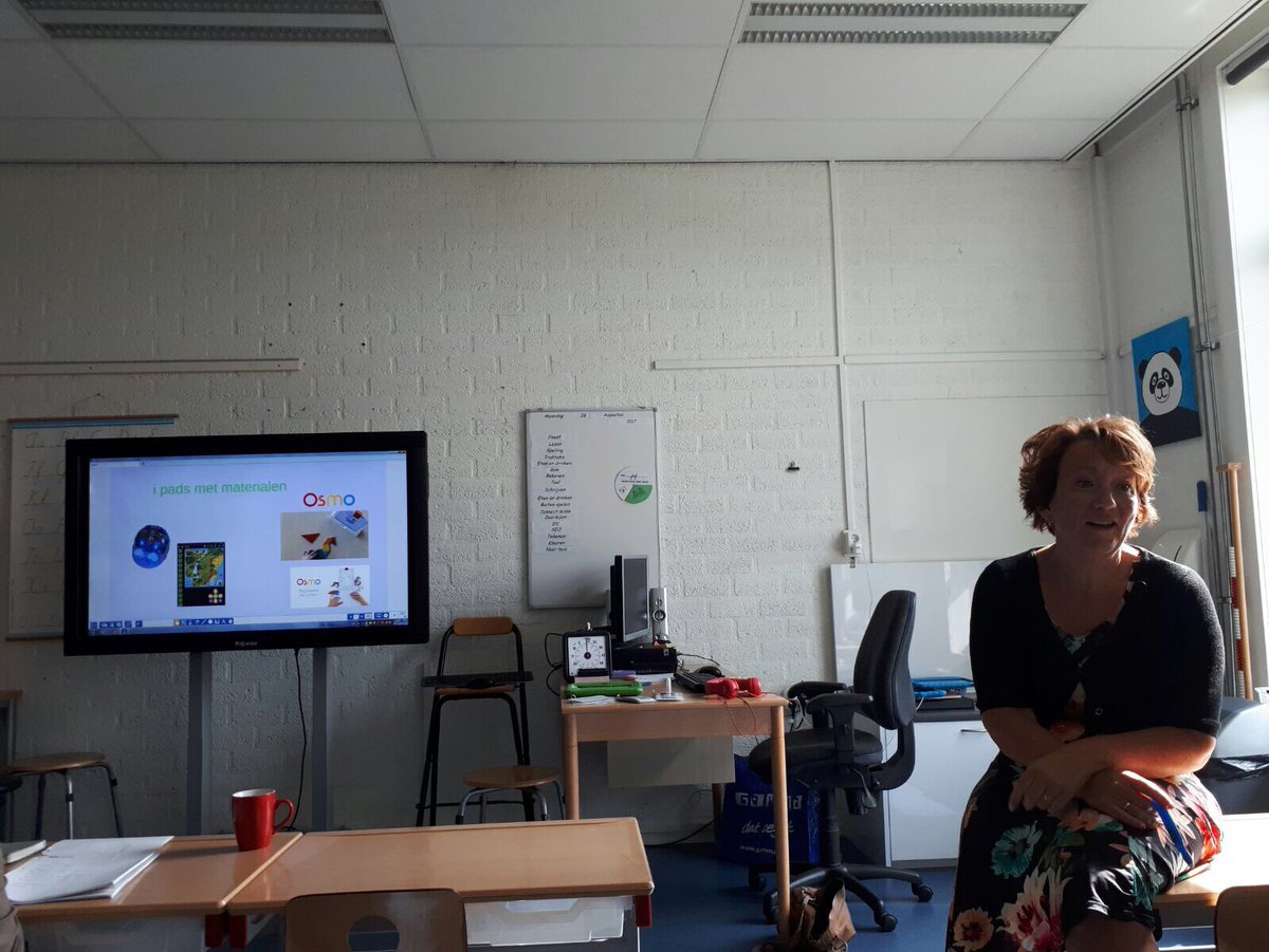 BSSterrebos's tweet photo. Workshop door @karinvschijndel over inzet IPads en @Prowise_NL in de groep 1-2-3 https://t.co/rmkzuSSIe7
