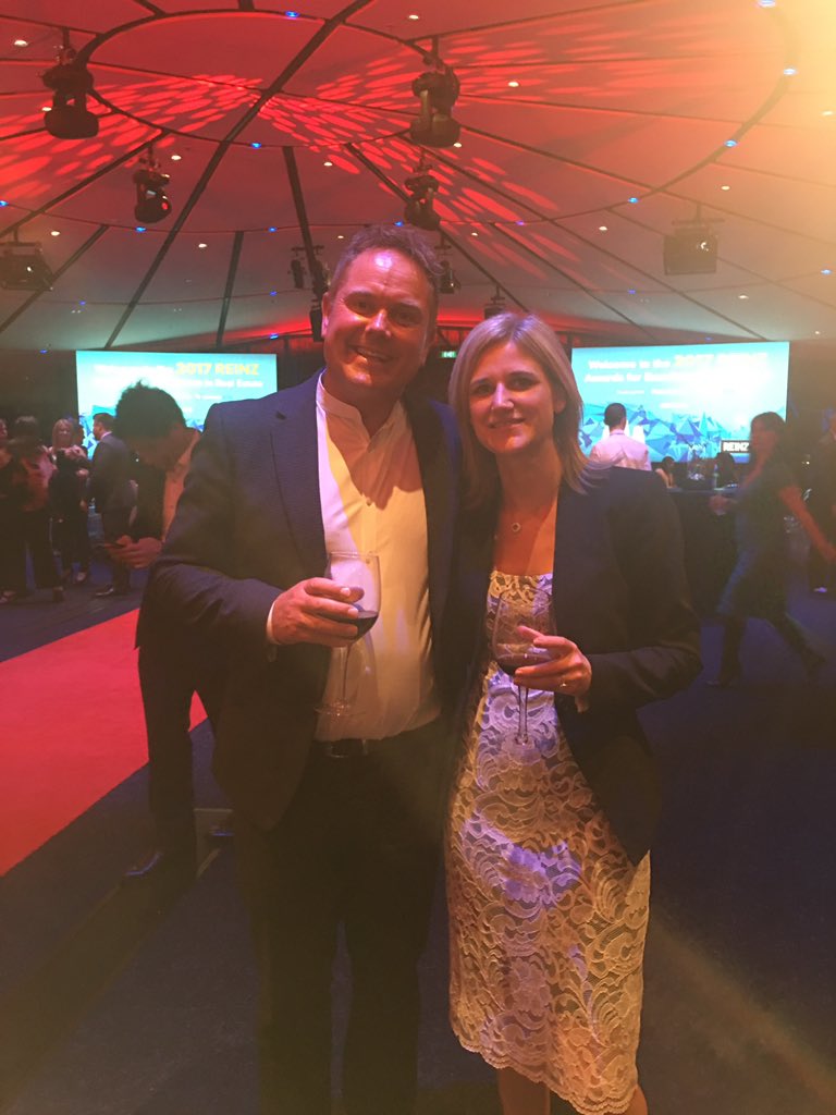 lightfrequency's tweet image. 