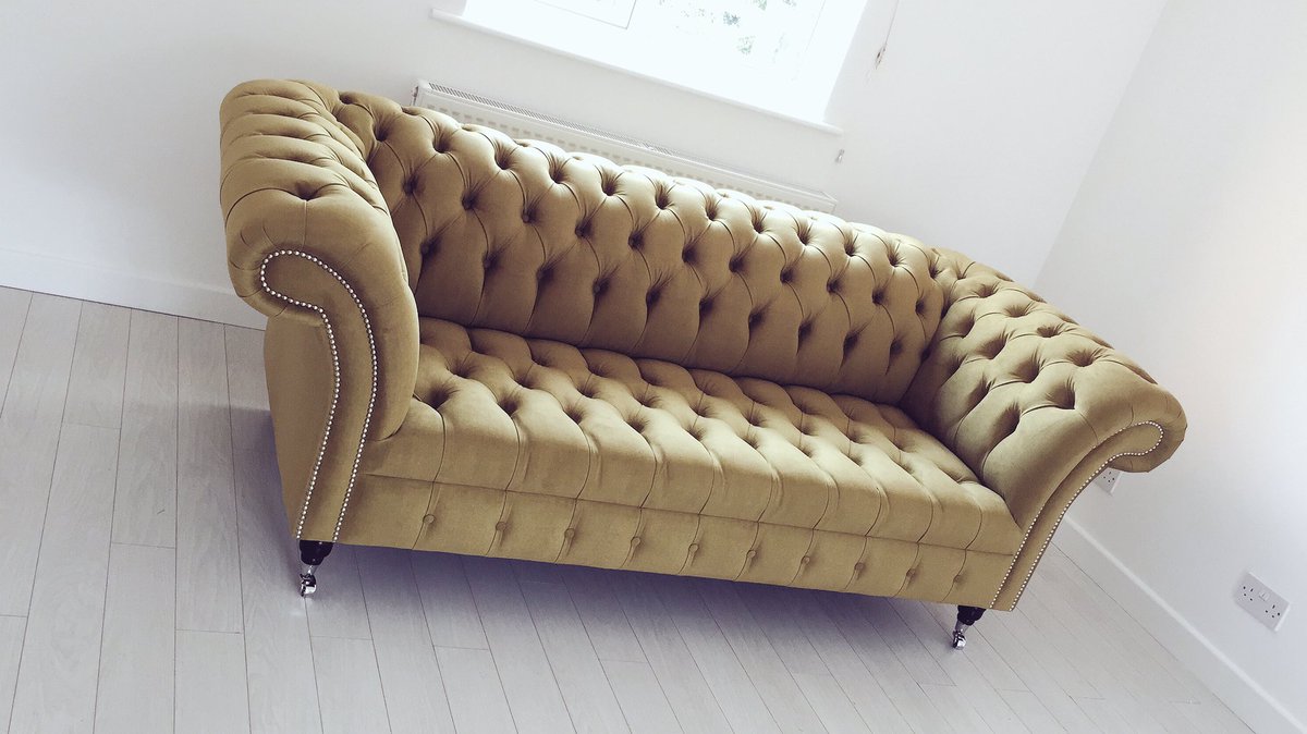 powesb's tweet photo. My dreamy new sofa 😍✨ https://t.co/hKiSuB0sLm