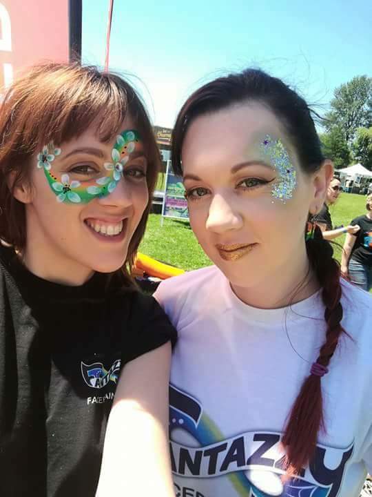 FantazzyFP's tweet photo. Glitter and face painting! We will be located near the seaside stage this weekend @VictoriousFest #festival #glitter #Portsmouth https://t.co/P8AErVMcfx