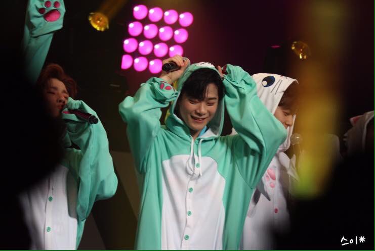 ASTROAD İN JAPONYA

-dongminiss