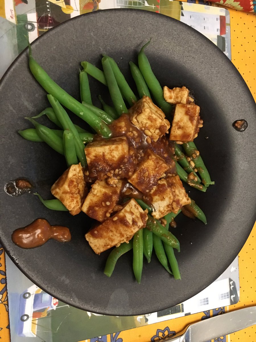 PlymWayfarer's tweet photo. When the produce box delivers green beans not courgette: peanut sesame tofu w/beans! Yum! Thx @PlateJoy &amp; @Riverford https://t.co/K7YjqyWYGV