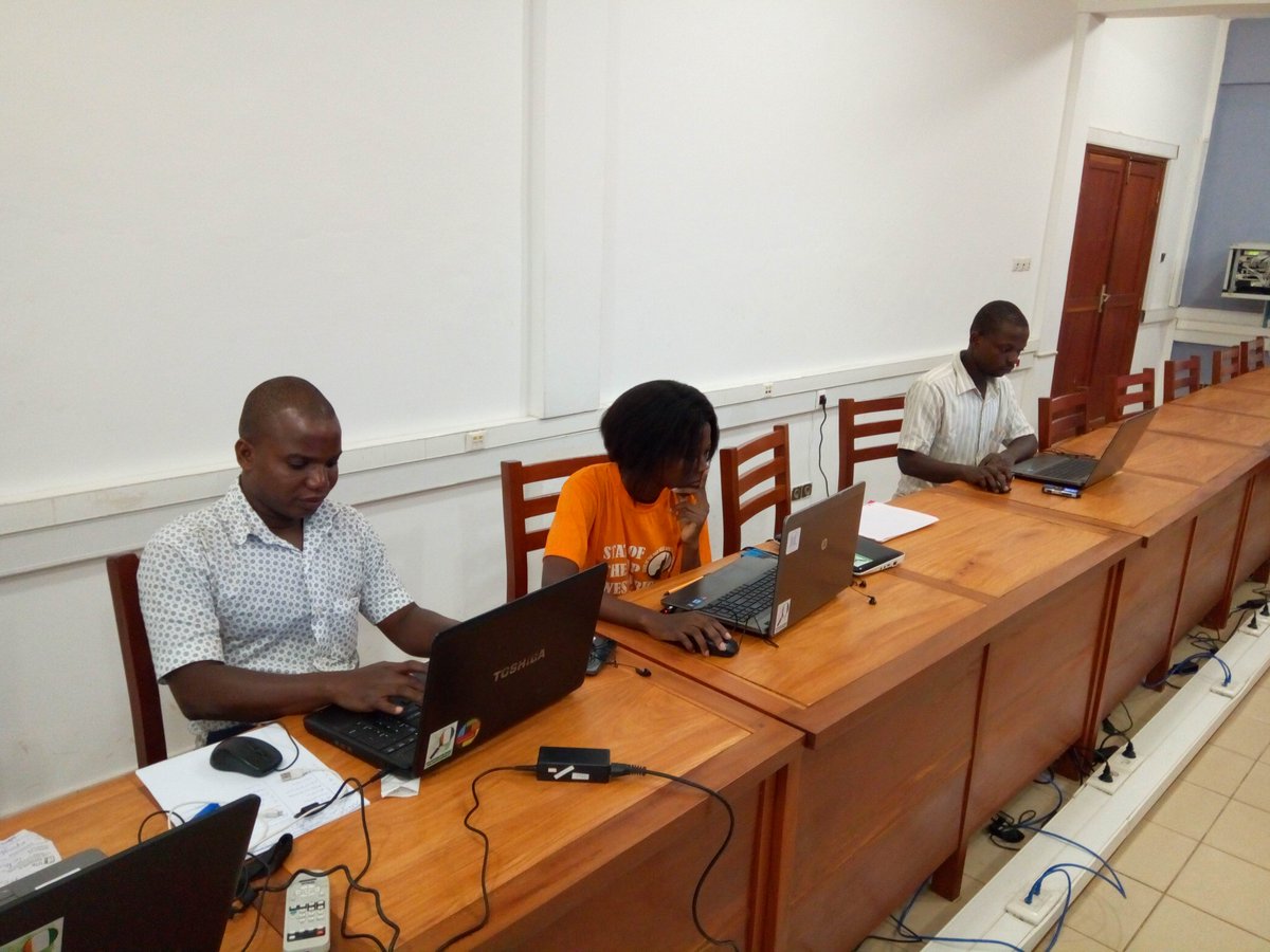 luc_kpogbe's tweet photo. Atelier Restitution #OsmBj J2: #QGIS #InaSAFE pr évaluation d'impact possible de désastres naturels cc @OSMBenin @openstreetmap @ProjetEOF https://t.co/sl5WMa2iYx