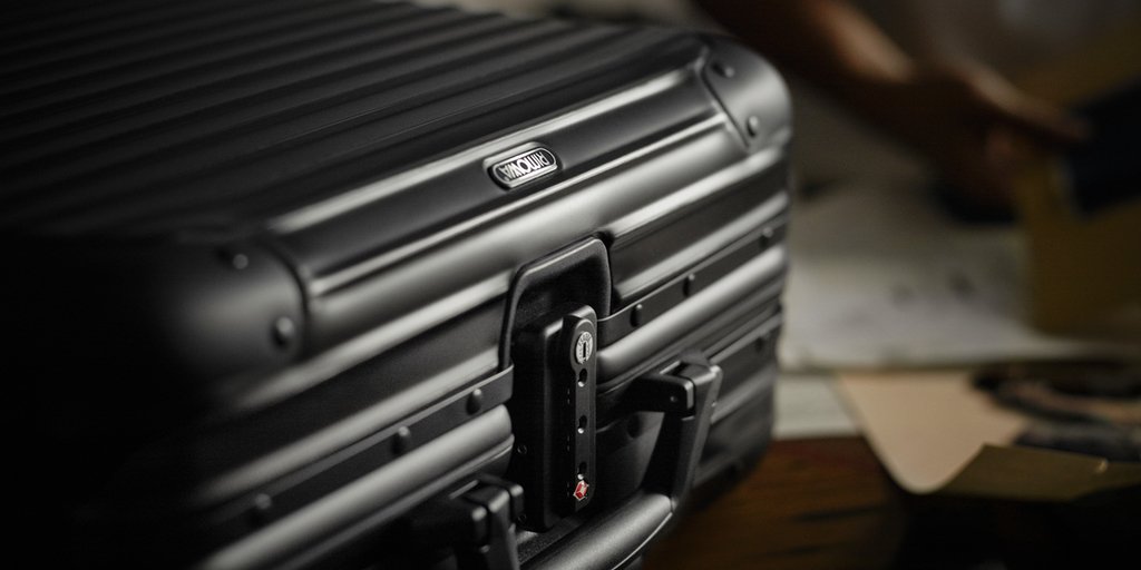 rimowa topas stealth business multiwheel