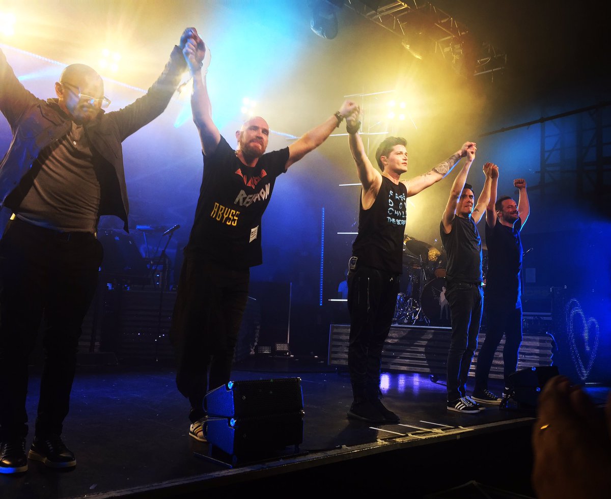 beccagriff22's tweet image. Thank You so much Favs! @thescript @TheScript_Danny #FreedomChildTour2017