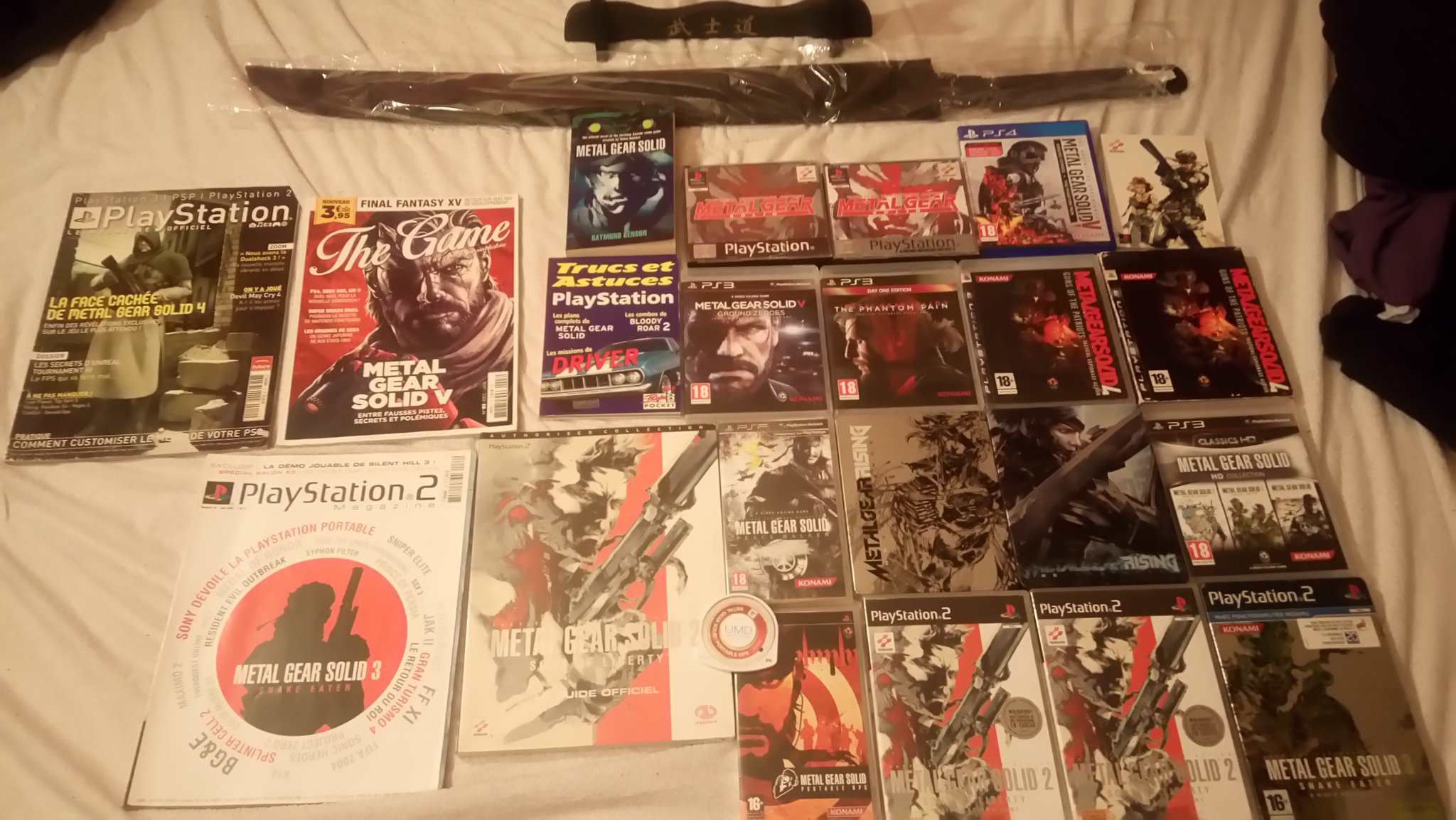  Happy birthday  M. Kojima As a gift my little collection of metal gear solid ^^ 