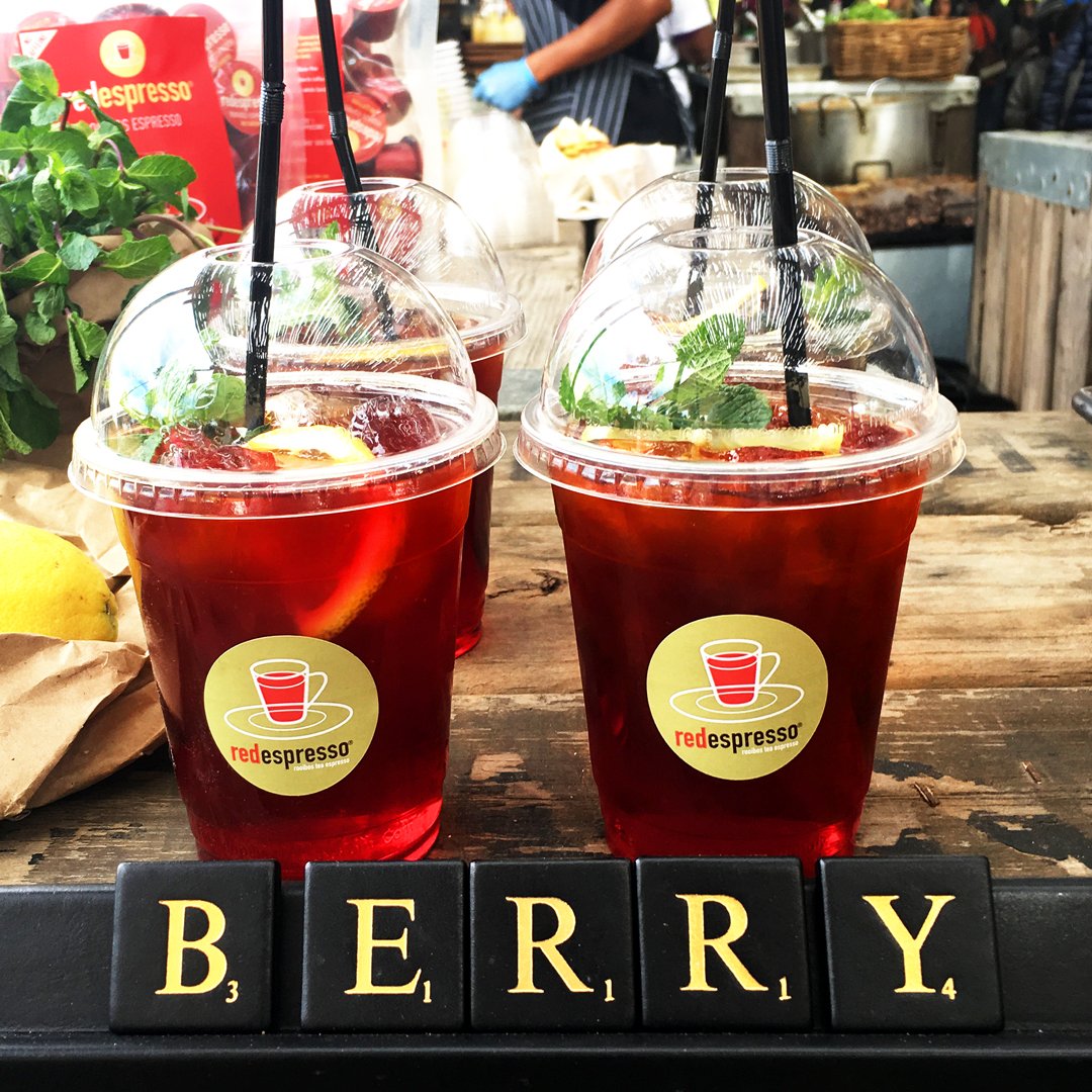 redespresso's tweet photo. Sip on our fresh red iced tea, freshly made 🍹
Served every Saturday at @OZCFarm market
#redespresso #rooibosespresso #freshred #icedtea https://t.co/FDHDrORWcM