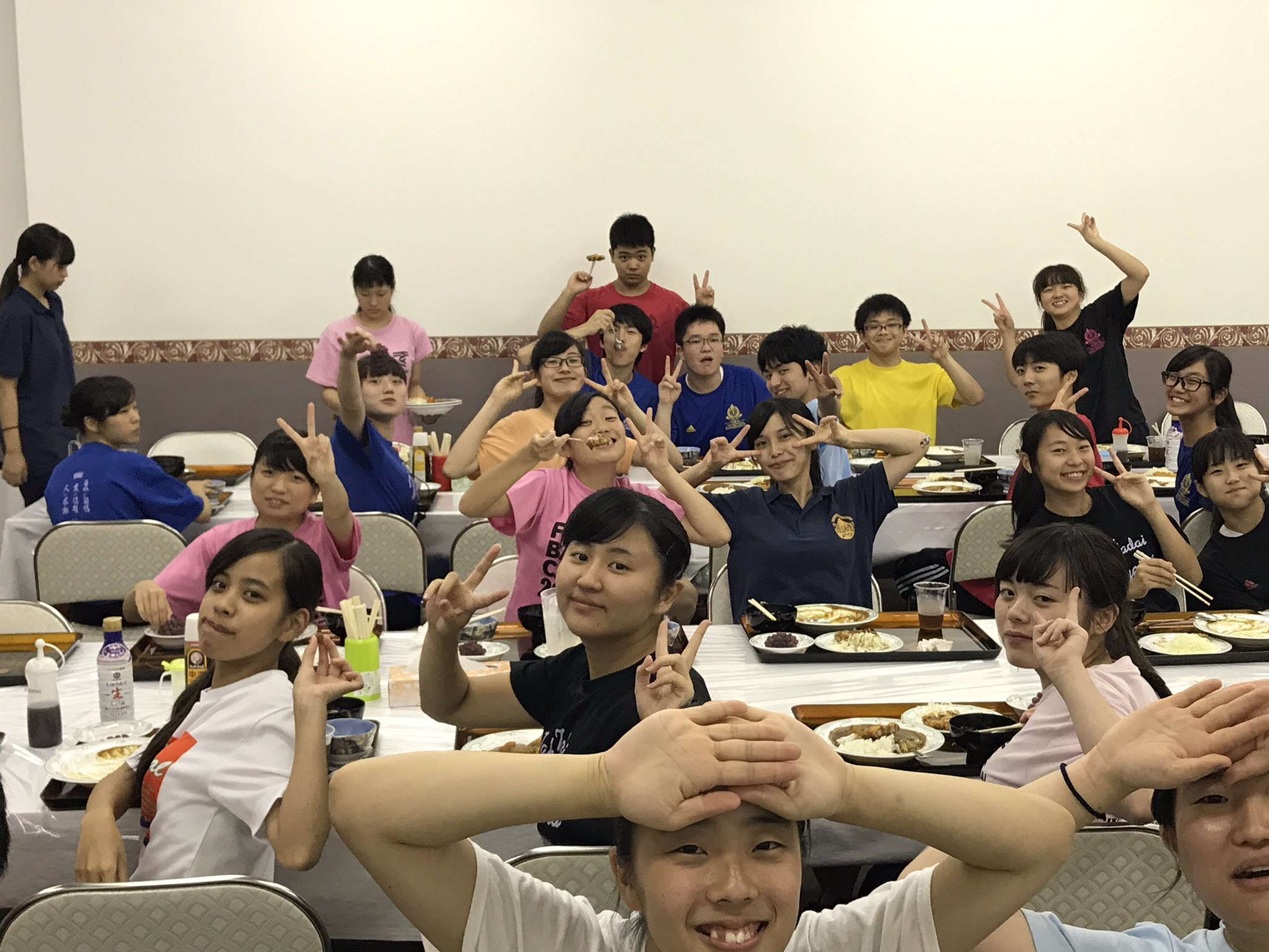畠田貴生 マーチング合宿3日目です 今日は埼玉県深谷市から茨城県鉾田市に移動しました 明後日までいつものホテルニュー麻生 さんにお世話になります 麻生さんの食事はほんとに美味しい 今日はカツカレー みんなお代わりしていました 畠田貴生 マーチング合宿3日目です 今日は埼玉県深谷市から茨城県鉾田市に移動しました 明後日までいつものホテルニュー麻生 さんにお世話になります 麻生さんの食事はほんとに美味しい 今日はカツカレー みんなお代わりしていました