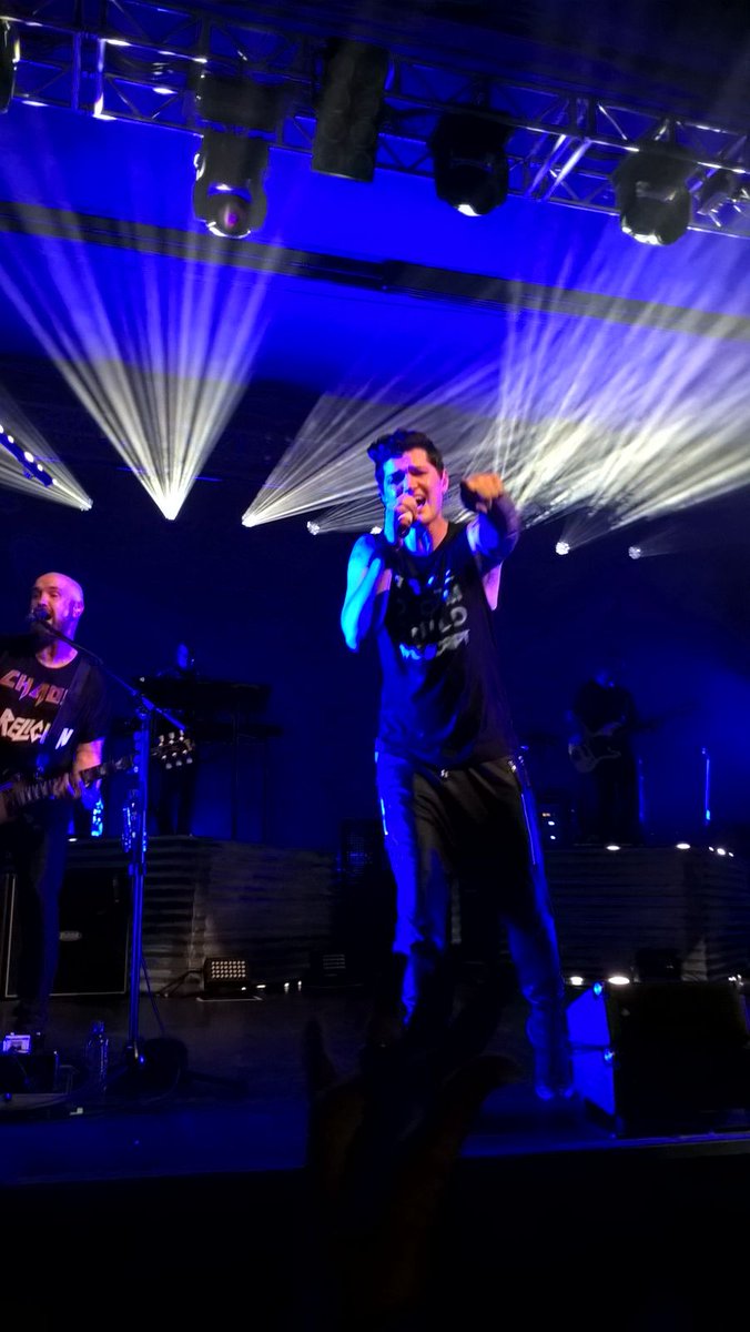 phoebeoliviam's tweet image. Had a friggin A M A Z I N G night last night. @thescript @TheScript_Danny you never cease to amaze😍😍😍😍😍