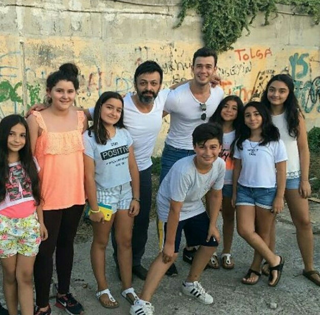 SasmazNews's tweet photo. New/ Setten ♥😻 #AytaçŞasmaz https://t.co/v90fCWgtrM