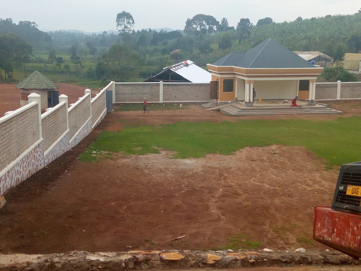 craneresort's tweet photo. Gardens under completion #traveltips #uganda #kasesetravel https://t.co/fyU8pKlajh