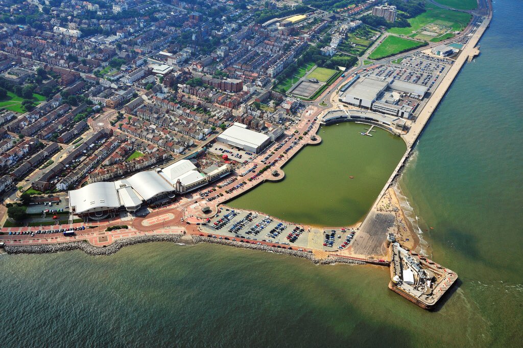 wallaseyteam's tweet photo. There's lots to see and do in #NewBrighton this Bank Holiday weekend.
https://t.co/idmR9lixH7 https://t.co/8aanCOb9YX