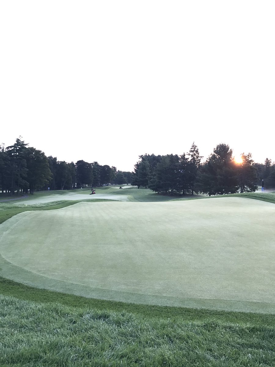 Sunrise at the @cpwomensopen. We're here and ready to fit another 100+ golfers into the #1shoeingolf today.