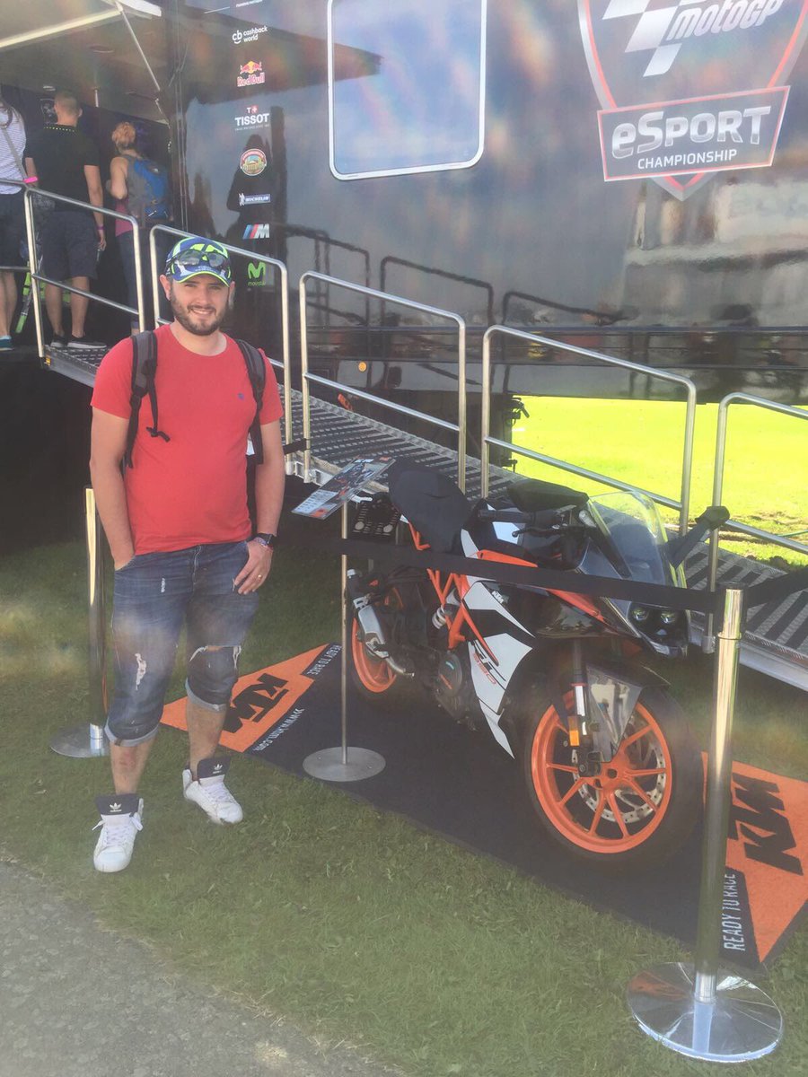 bold_stuart's tweet image. #motogpcashback