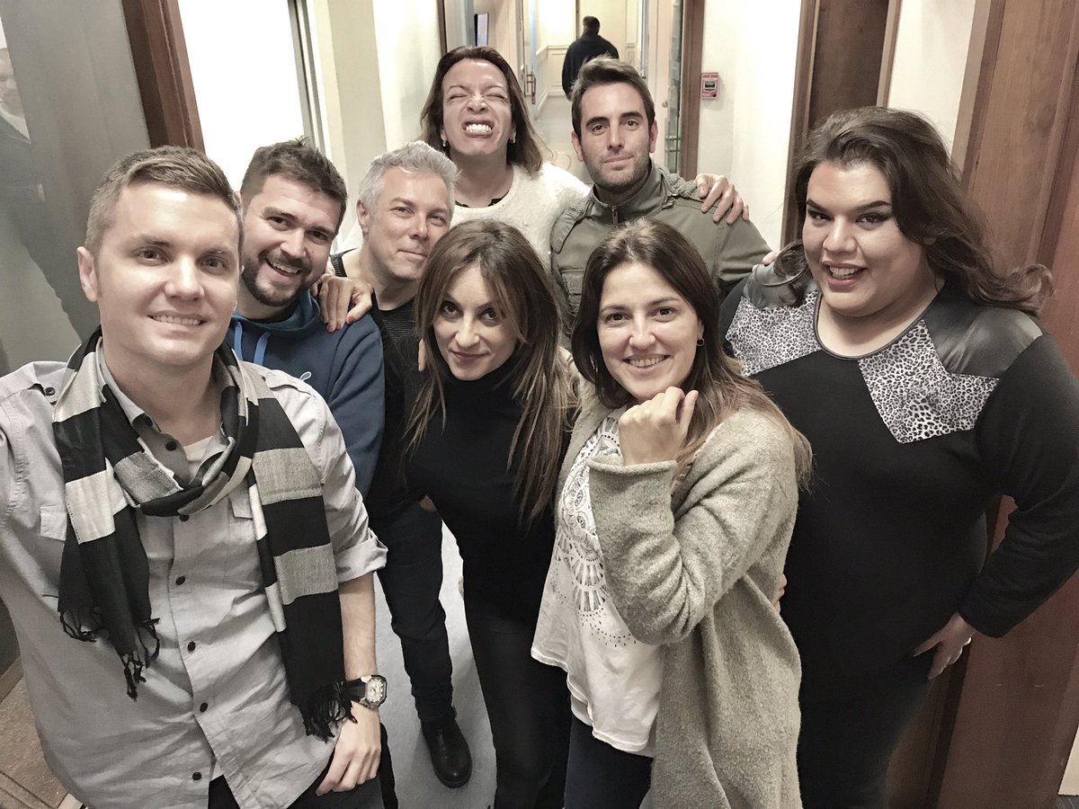 SANTIAGODELMORO's tweet photo. Yaa!! Todos en #ElClubDelMoro en FM99.9 la 💯! HOY #TrapoConDelMoro RT y mañana de 6a9 lo mejor del Club📻💪@la100fm https://t.co/z7sZAAfPJo
