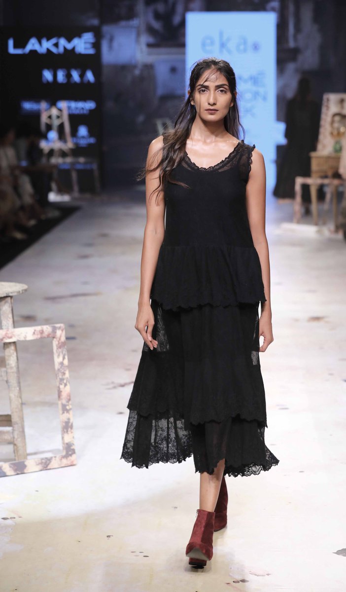 LakmeFashionWk tweet picture