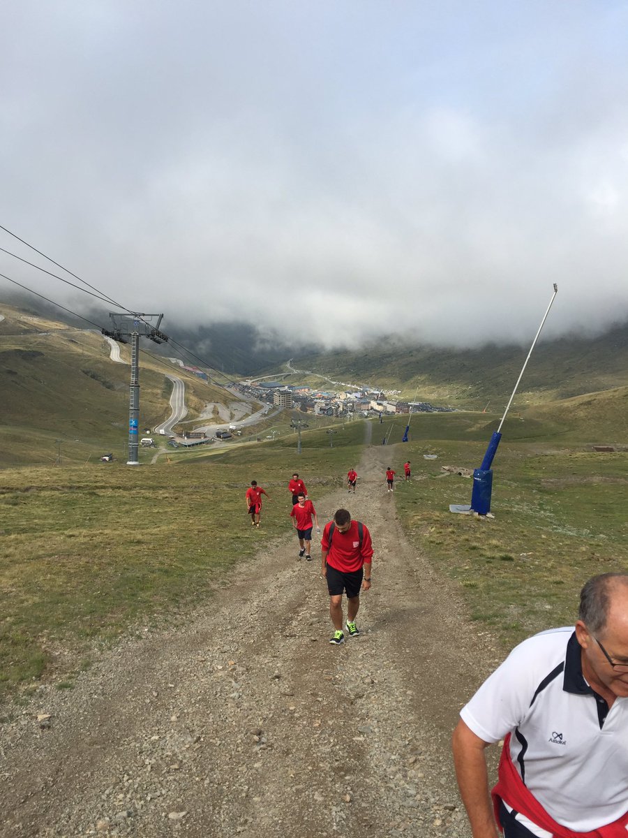 CFLlorenc_ofic's tweet photo. Vàrem fer una petita ruta per les montanyes de Pas de la Casa https://t.co/p3VTkT48kz