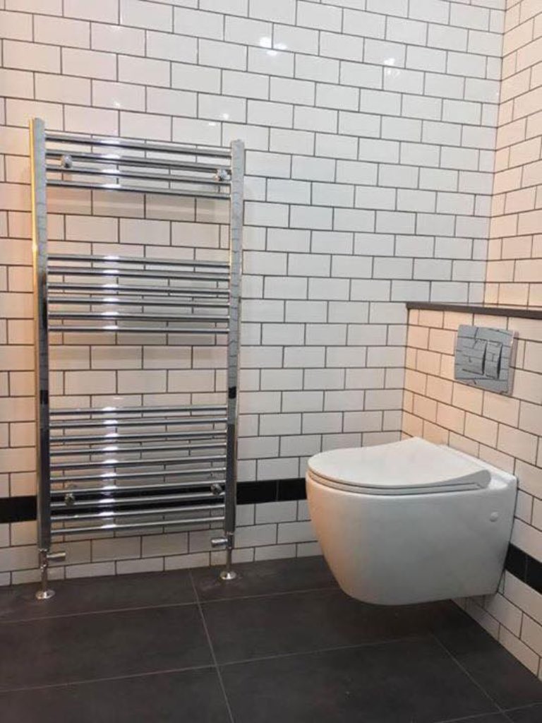 PureStyle33's tweet image. Subway style wet room designed by #purestyle and installed by one of our recommended fitting teams! #Darwen #Lancashire #wetroom #bathroom