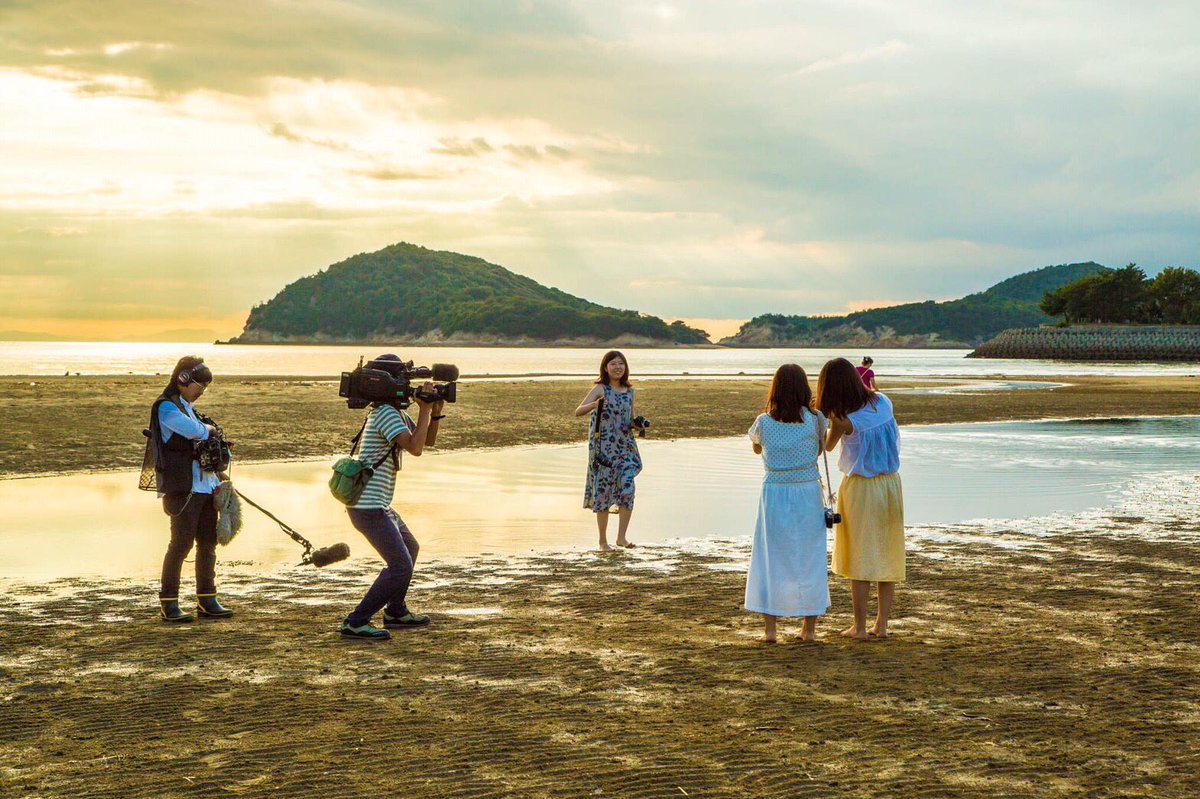 imatti_photo's tweet photo. 【明日、26日の土曜日午前7時〜】

NHKの『おはよう日本』で先日、『父母ヶ浜』で僕らが受けた取材の一部が放送されるそうなのでよかったら見てください！！どんなところなのかも分かると思います😌😌
全国放送です！
拡散お願いします✨ https://t.co/vHWx5fD3n0