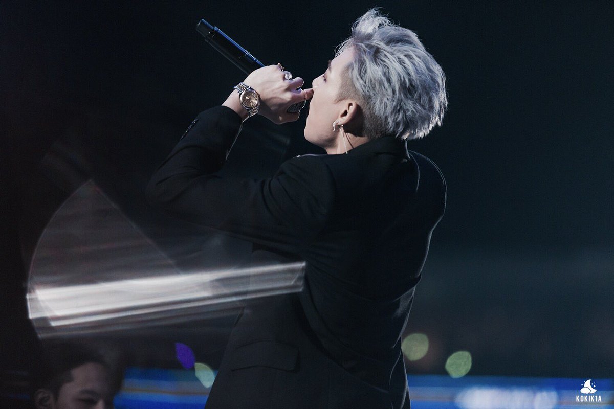 bamspics's tweet photo. he looks like a prince https://t.co/zpEPQdscB0