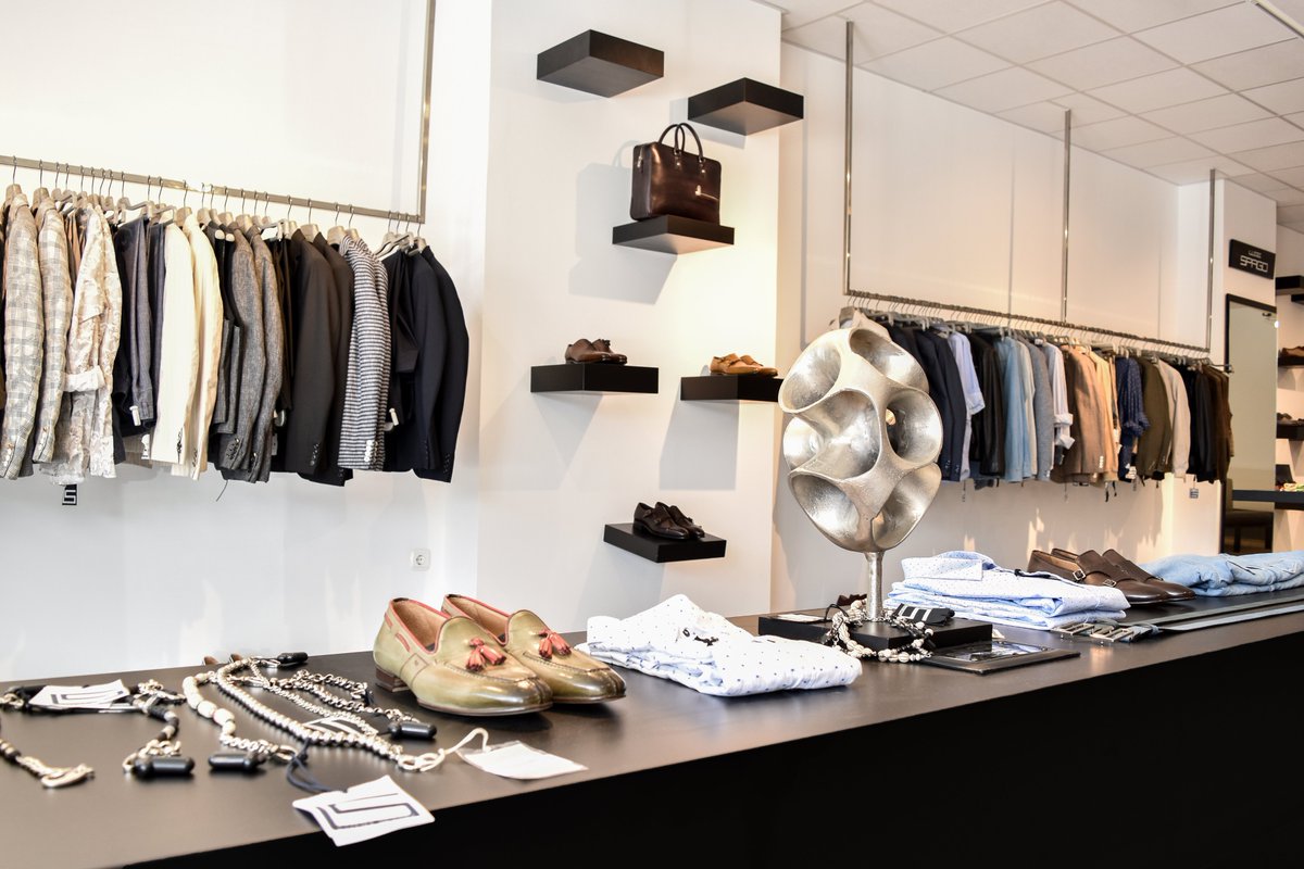 LuigiSpago's tweet photo. Last week of SUMMER SALES . Up to 50% Discount . Don´t miss it !!! ... https://t.co/yDnXqclYqX