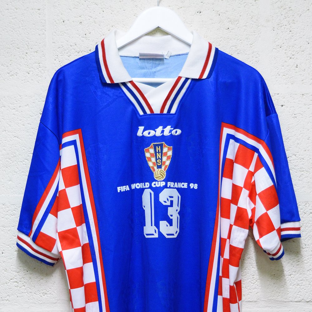 croatia world cup away jersey