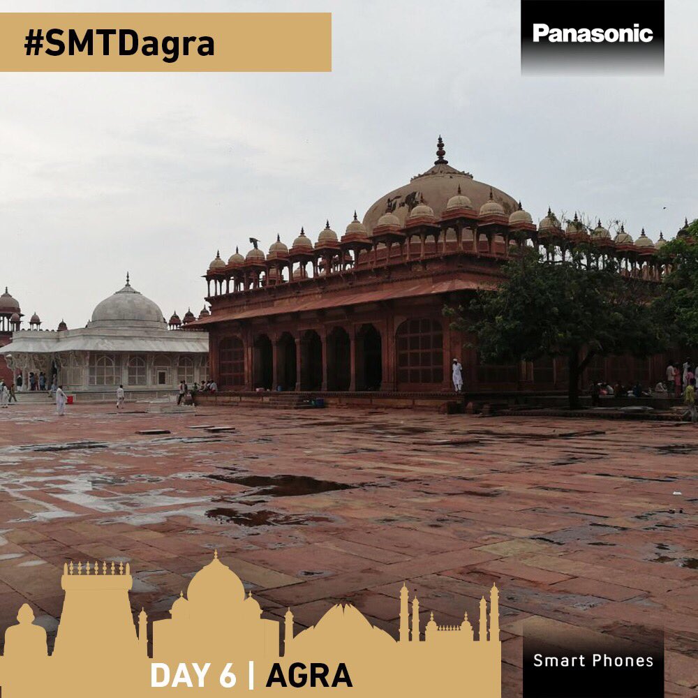 Panasonic_mob's tweet photo. We are live at Salim Chishti Dargah in Fatehpur Sikri with @DiyaLamba1  and @shiwangipeswani. 
#SoMuchToDo 
#SMTDagra https://t.co/r4vREwKum0