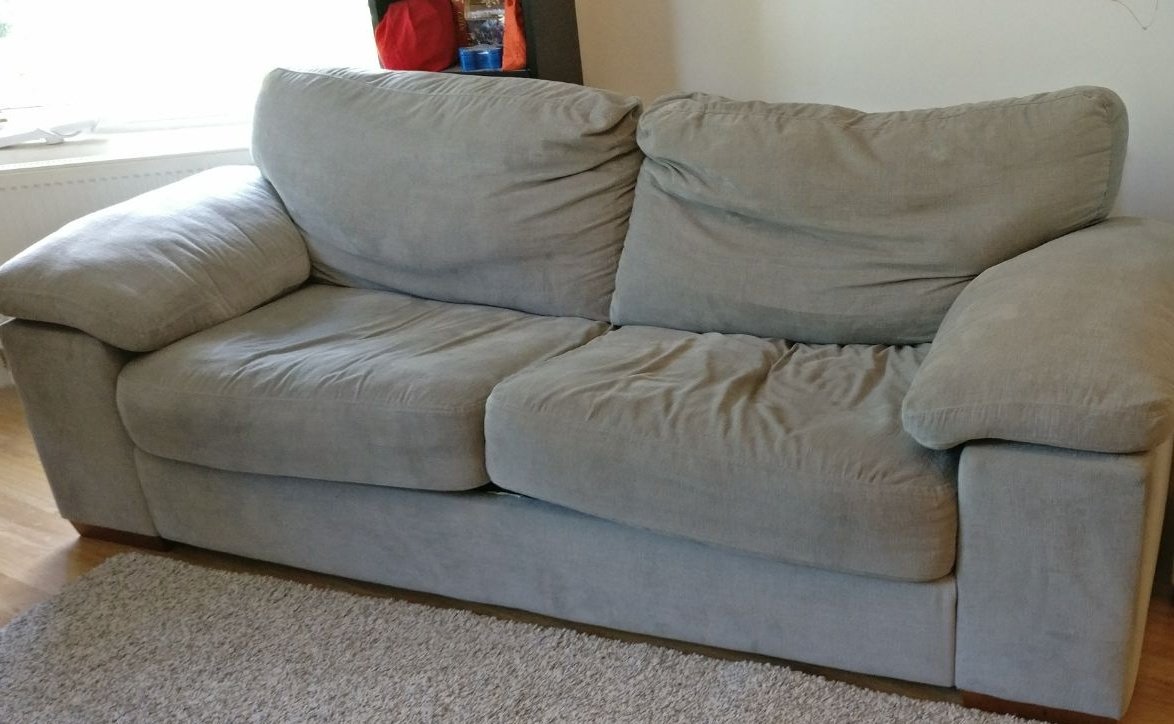 hey, anyone in <a href="/WHampstead/">West Hampstead</a> or <a href="/MyKilburn/">My Kilburn High Road</a> want a 3 seater sofa bed?  Free if you collect! Free!!!