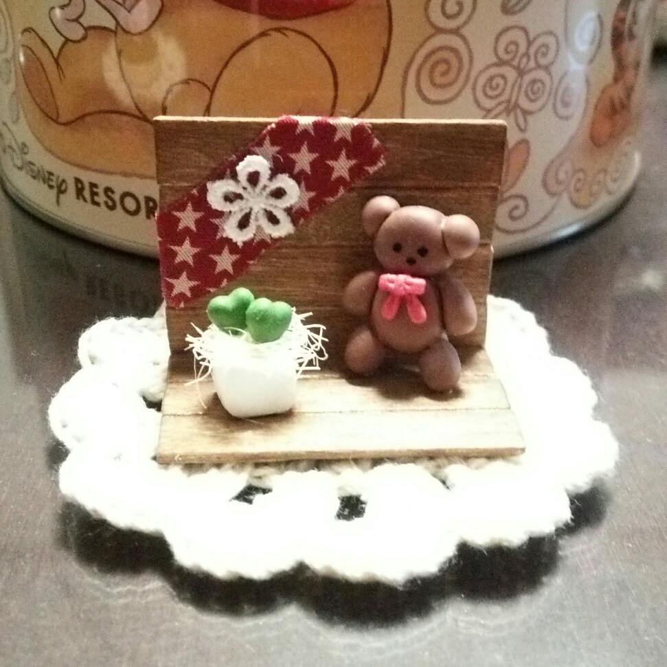 choko51999192's tweet photo. 久しぶりに樹脂粘土で作りました😄
一応、ミニチュアです😊🎶
#樹脂粘土 #樹脂粘土多肉��物 
#多肉植物 #ミニチュア https://t.co/7RpOZOjrk2