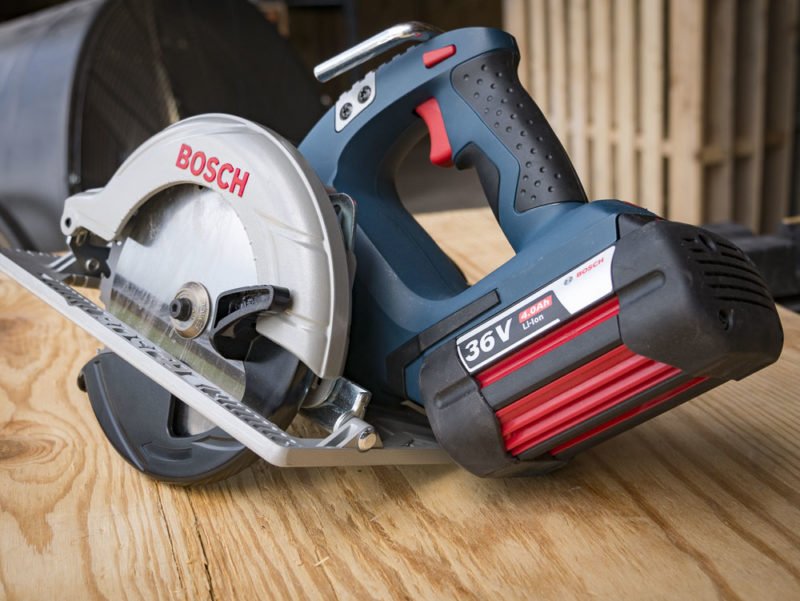 ProToolReviews's tweet photo. Bosch 1671B 36V Circular Saw - https://t.co/o8Ly2qWseE
#boschtoolsNA #circularsaw #saw #powertools https://t.co/p3LmQQtrRH