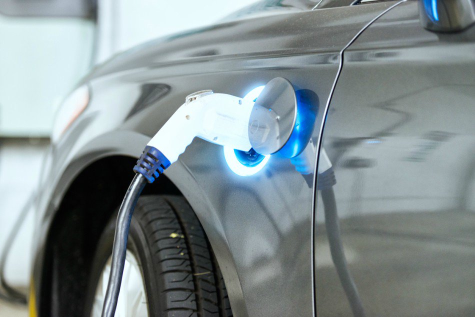 techittpt's tweet photo. Entrevista: O futuro do carro elétrico em Portugal
 https://t.co/yAeCDUfzsp https://t.co/jIvQeJ4bze