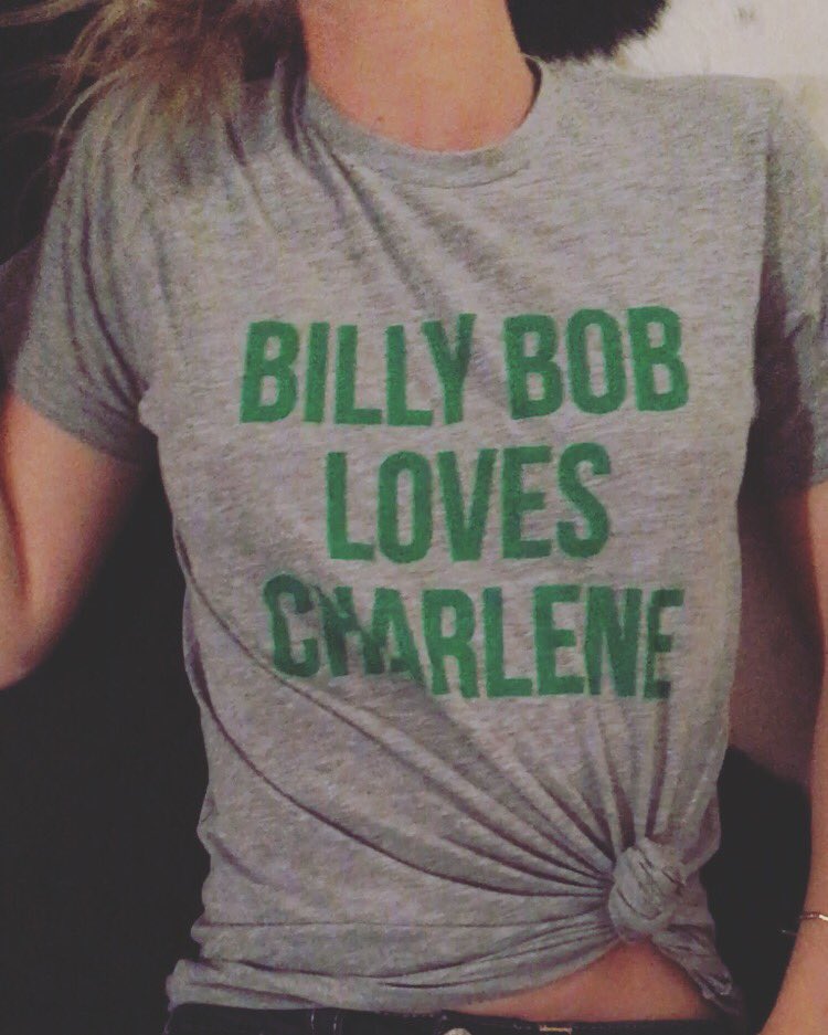 JeanBlueShirtCo's tweet photo. 💚 fLaSh SaLe fRidAy 💚 Get your limited edition BILLY BOB LOVES CHARLENE tee in green for $15 today only! 
•Link in bio•

#flashsale #friday https://t.co/BVZCZWAUCG
