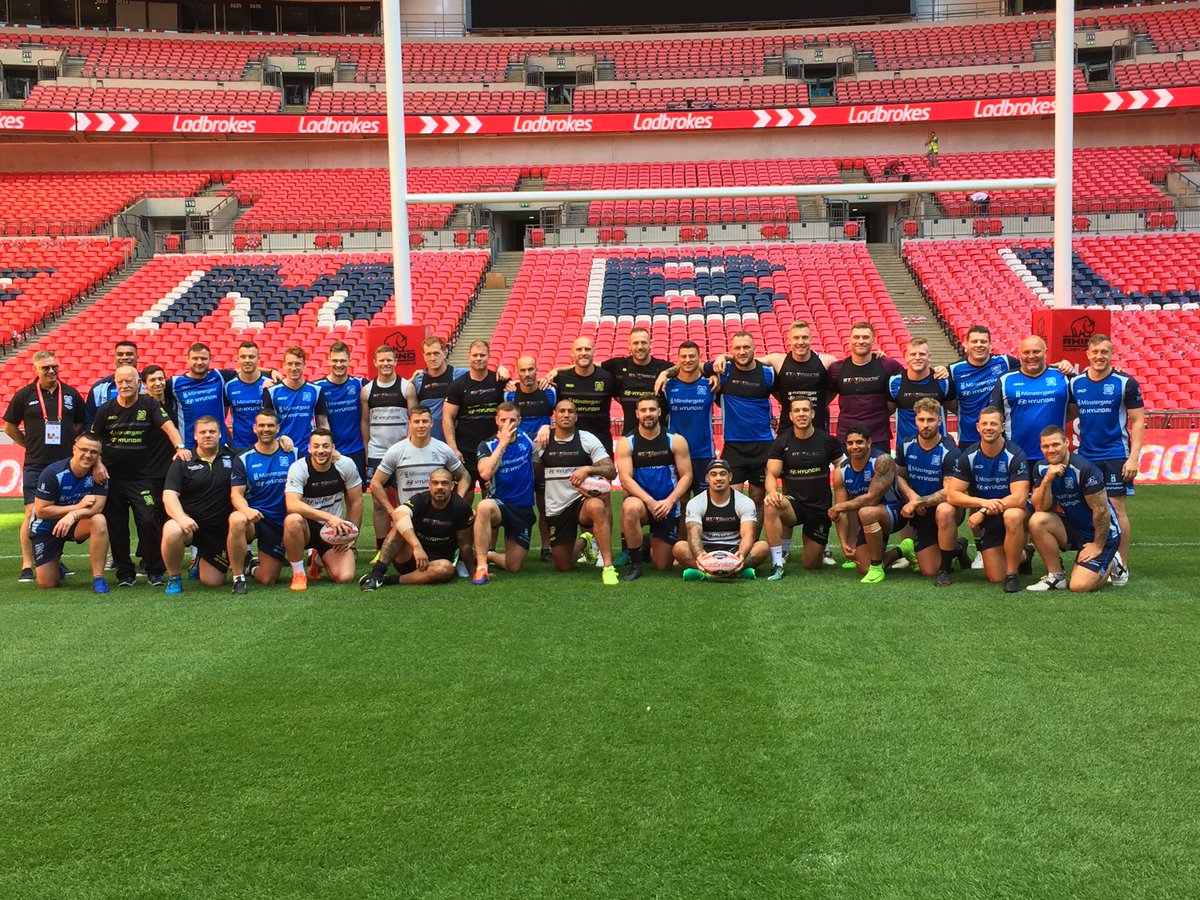 hullfcofficial's tweet photo. Team snap 📸 https://t.co/890MymxVA0
