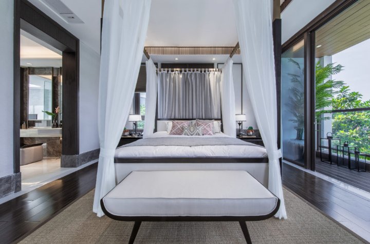 SBIDawards's tweet photo. #Designers &amp; #Design lovers! Just a few HOURS left to #vote for the #interiordesign projects that #inspire you! https://t.co/pNvz2vxXmM https://t.co/iKfLE95KQ1