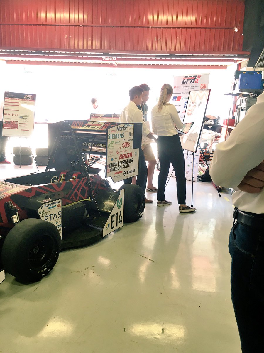 TeamGFR's tweet image. Time for Cost!! #FSS2017 #globaltour2017 #costreport