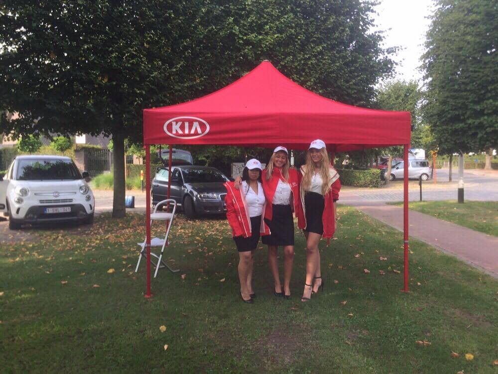 Finessedhostess's tweet photo. Unieke #promo voor @Kia_Motors in #sintmartenslatem ter promotie van het nieuwe #automodel @Finessedhostess #kia #hostessen #Hospitality https://t.co/7LUucPQA09