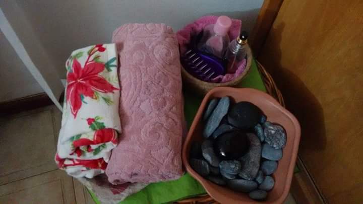 Mi_Lugar_'s tweet photo. Todo listo para sesión de "HARA REIKI".  Masaje energético japonés y piedras calientes. Mejorando la salud mental, física y emocional. https://t.co/bdl7CopN1S